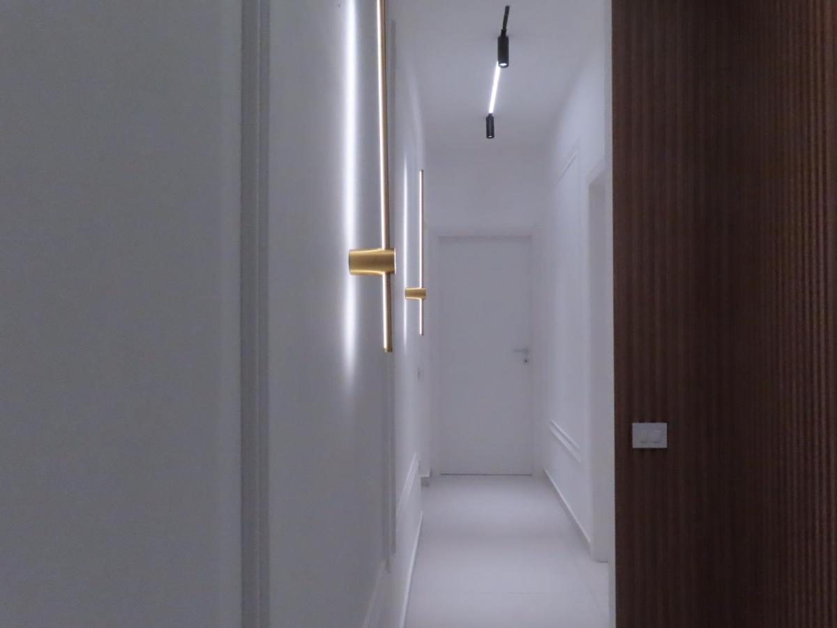 Corridoio con illuminazione di design
